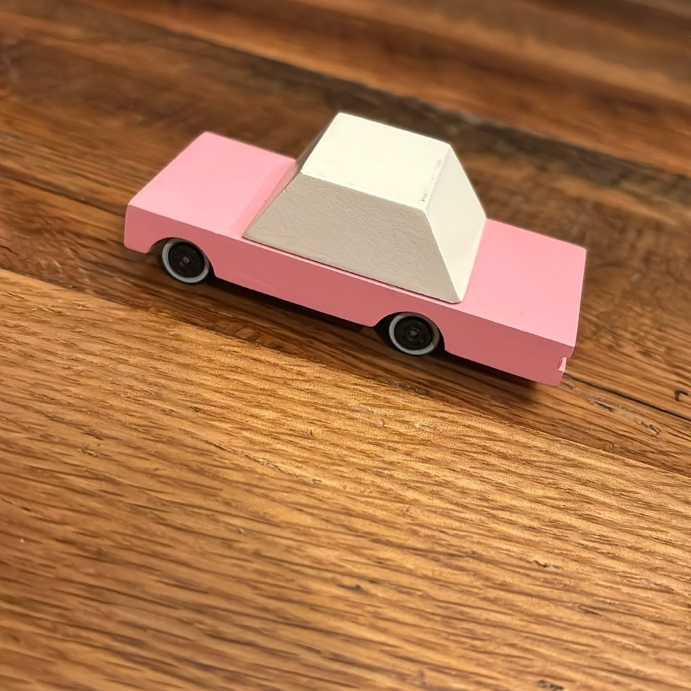 Candylab Pink car